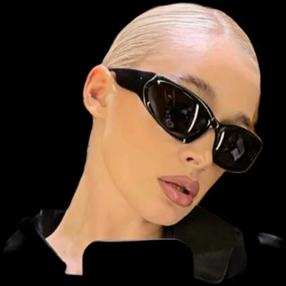 Awesome Beautiful Luxury Vintage Style Black Sunglasses 10 Chic Black Sunglasses for Ultimate Winter Style main image 4